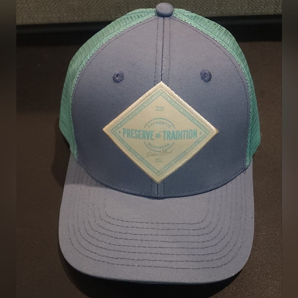 Southern Marsh Hat